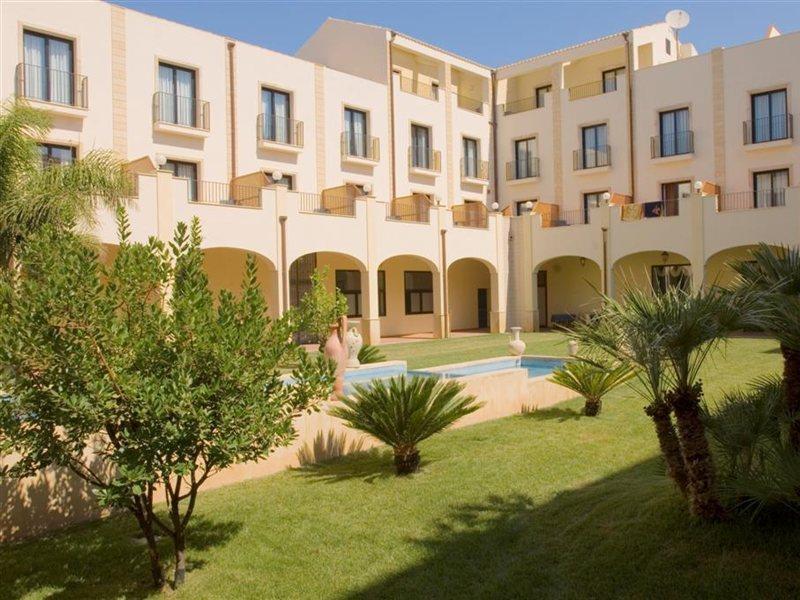 Mahara Hotel & Wellness Мадзара дел Вало Екстериор снимка