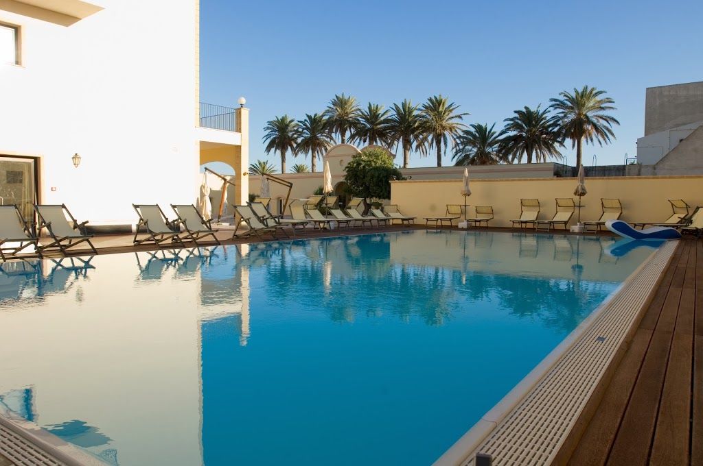Mahara Hotel & Wellness Мадзара дел Вало Екстериор снимка