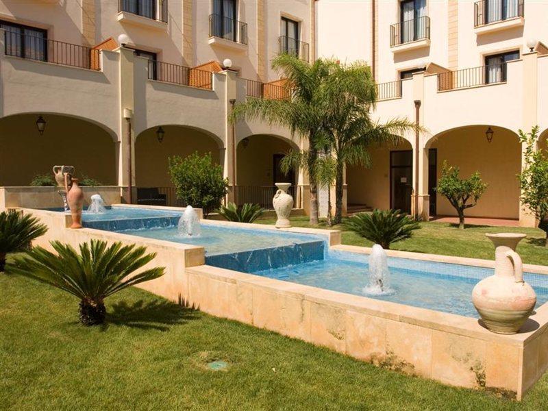 Mahara Hotel & Wellness Мадзара дел Вало Екстериор снимка